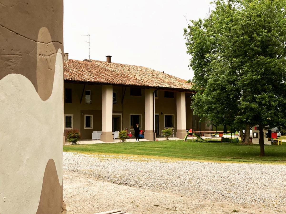 B&B Cascina Sagrestia Asola Exteriör bild